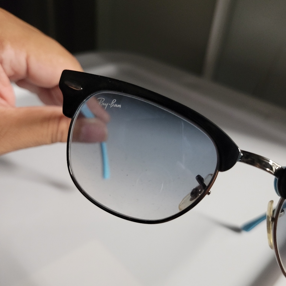 Rayban women's clubmaster sunglasses in black and powder blue - Picture 3 of 6